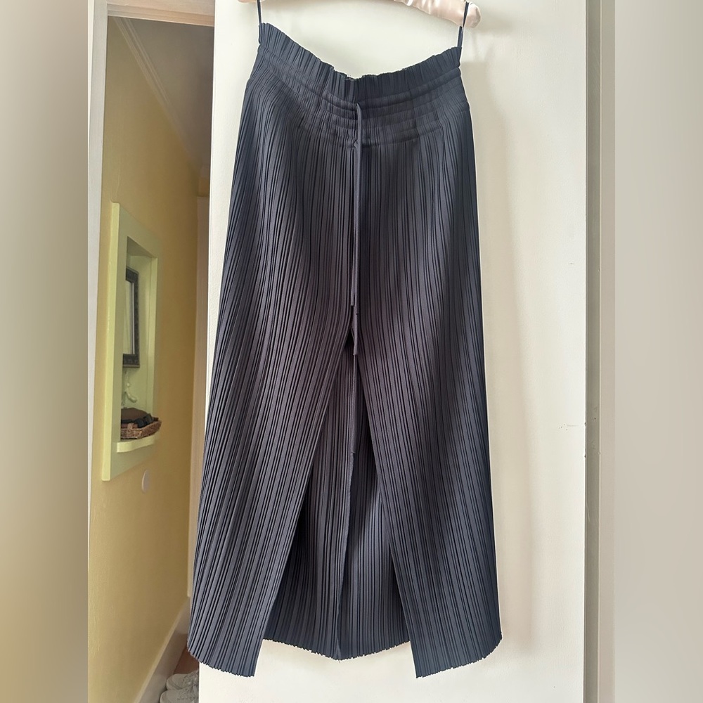 A.L.C. Black Pleated Maxi Skirt